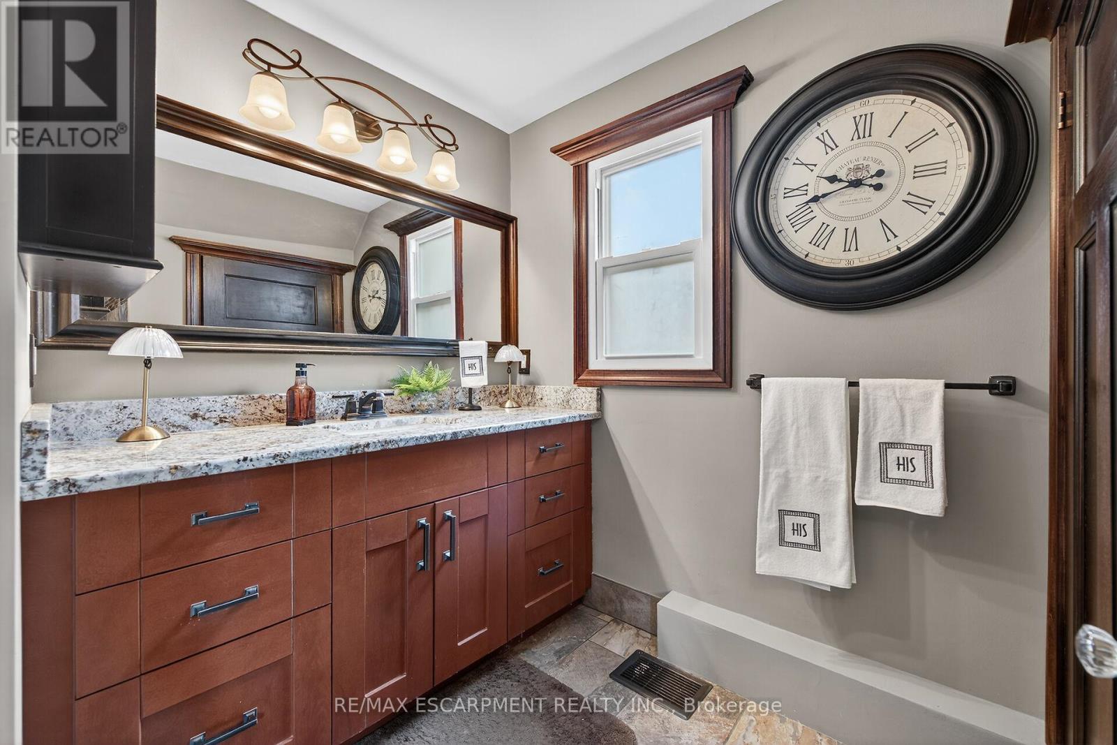 151 Holton Avenue S, Hamilton, Ontario  L8M 2L6 - Photo 28 - X12948454