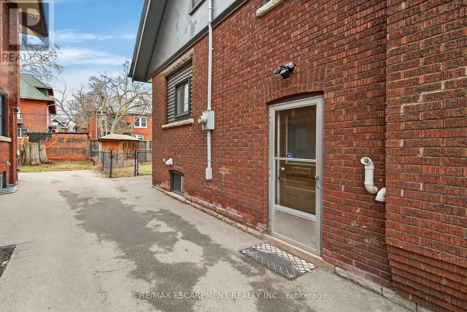 151 Holton Avenue S, Hamilton, Ontario  L8M 2L6 - Photo 43 - X12948454