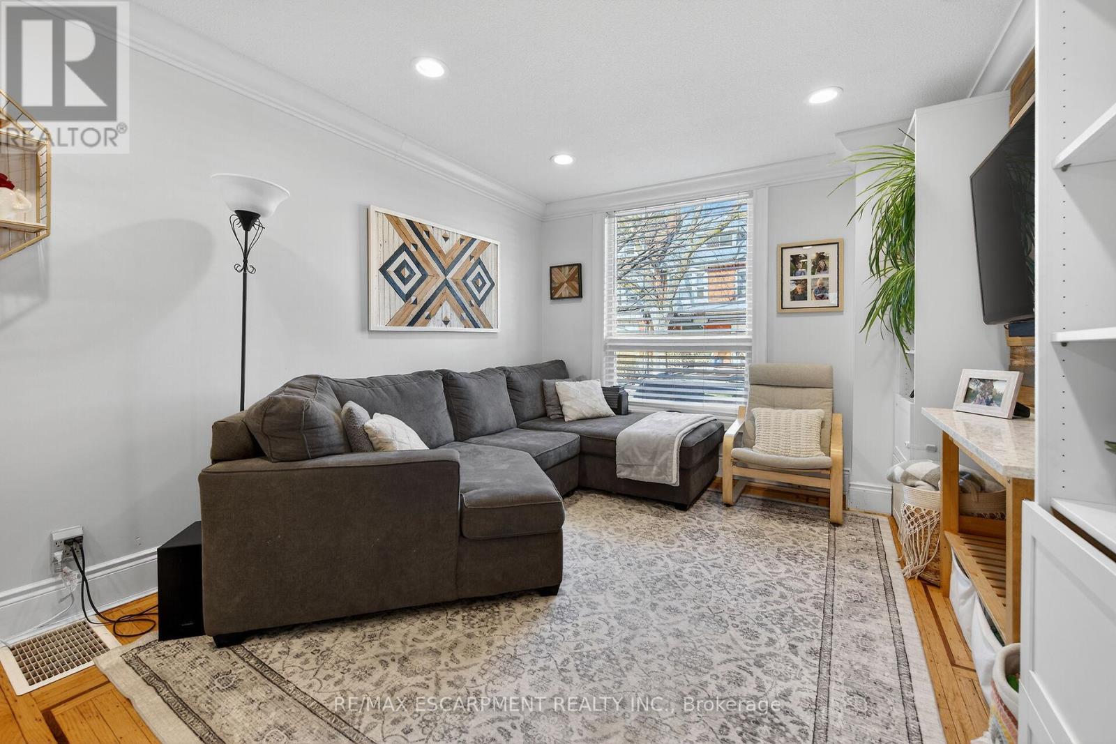 179 Burris Street, Hamilton, Ontario  L8M 2J7 - Photo 14 - X12948478