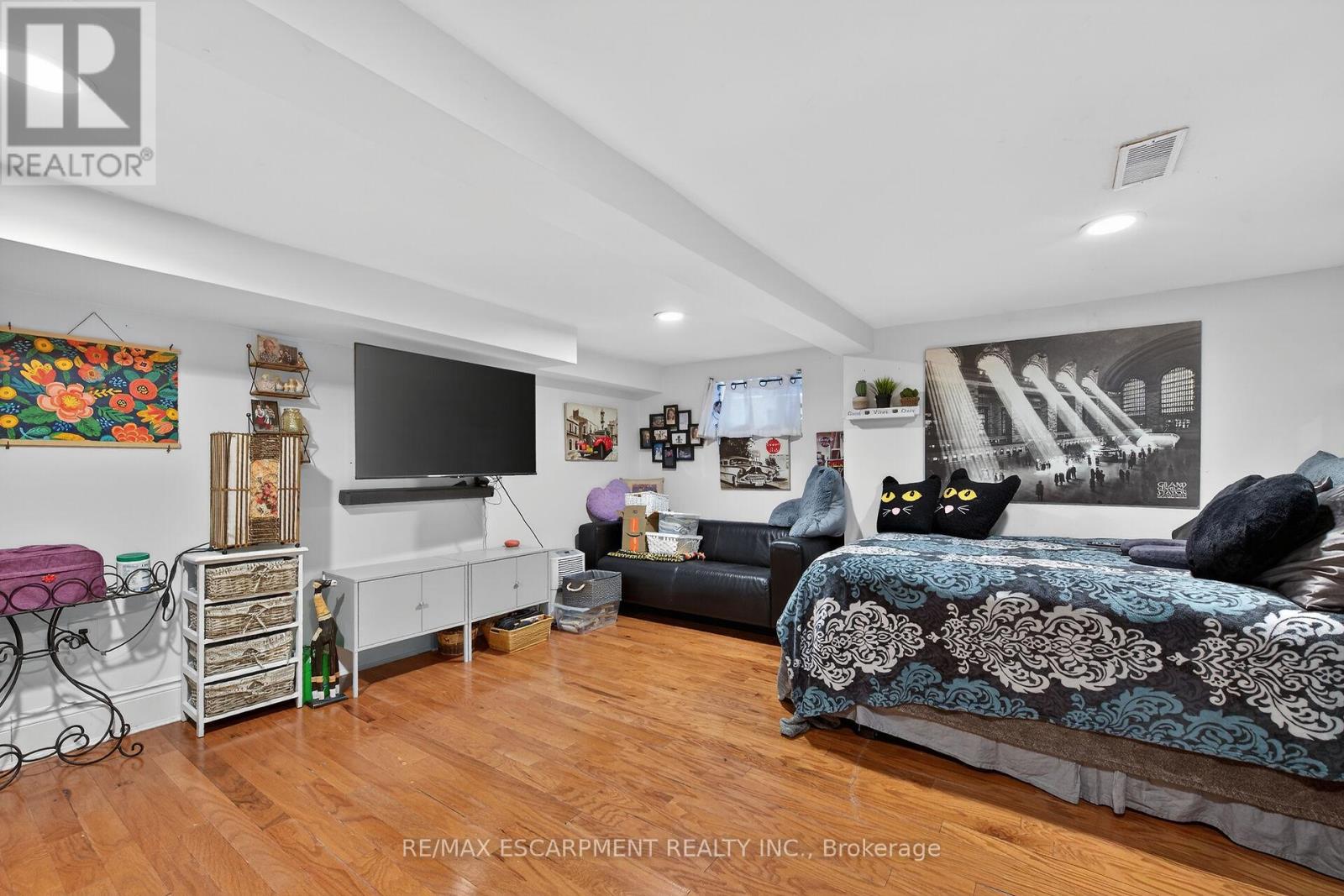 179 Burris Street, Hamilton, Ontario  L8M 2J7 - Photo 34 - X12948478