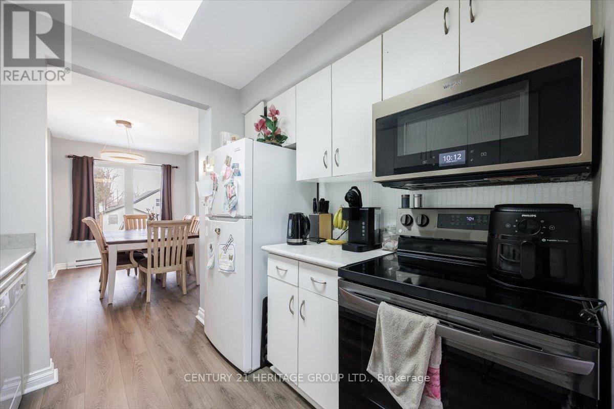 5 - 113 North Street, Georgina, Ontario  L0E 1R0 - Photo 11 - N12936246