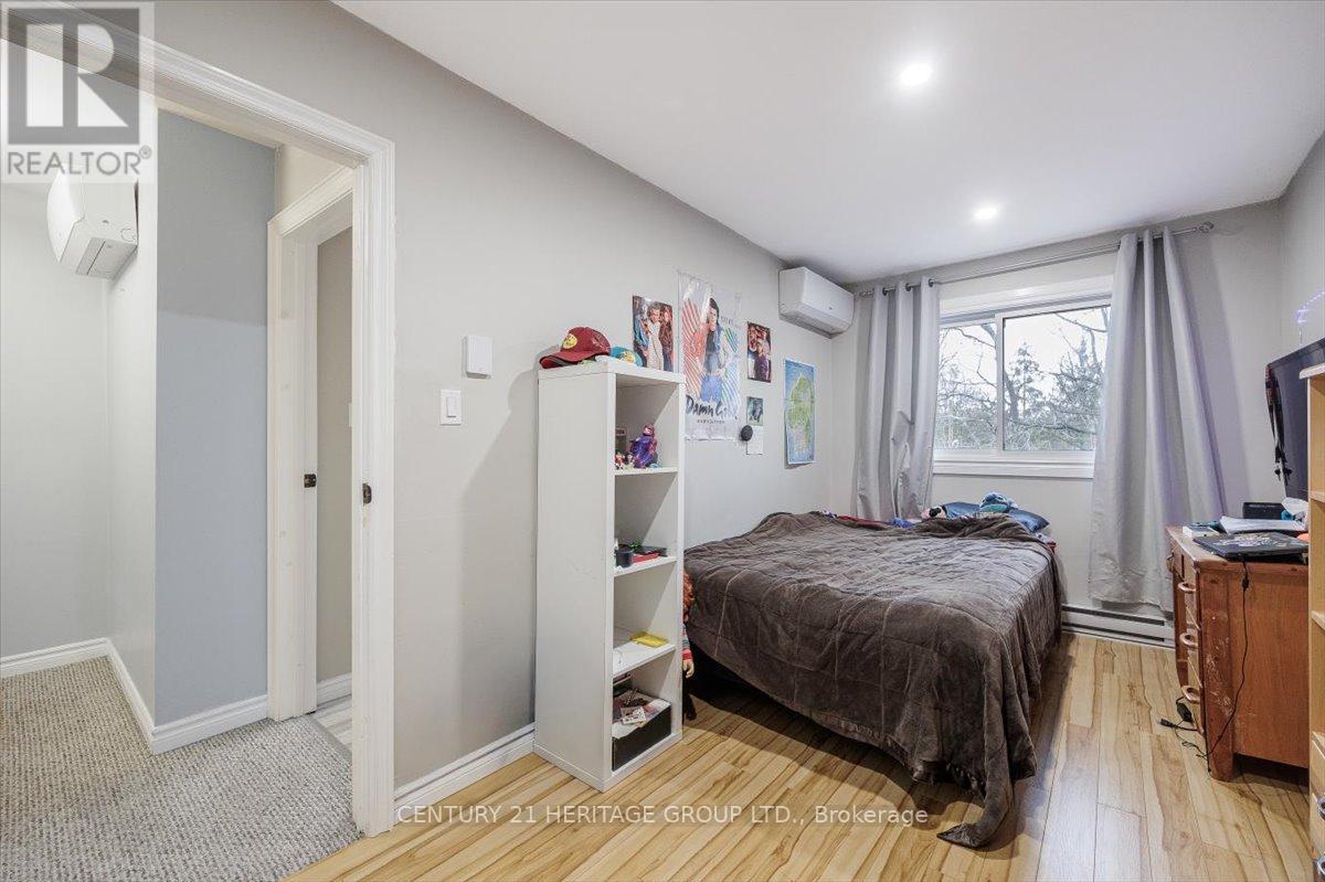 5 - 113 North Street, Georgina, Ontario  L0E 1R0 - Photo 24 - N12936246