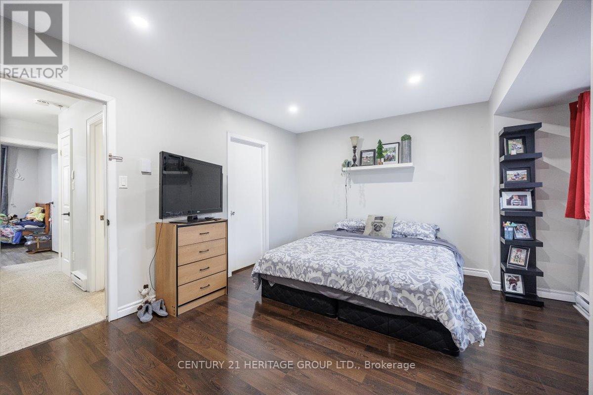 5 - 113 North Street, Georgina, Ontario  L0E 1R0 - Photo 20 - N12936246