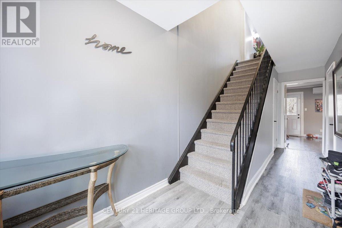 5 - 113 North Street, Georgina, Ontario  L0E 1R0 - Photo 5 - N12936246