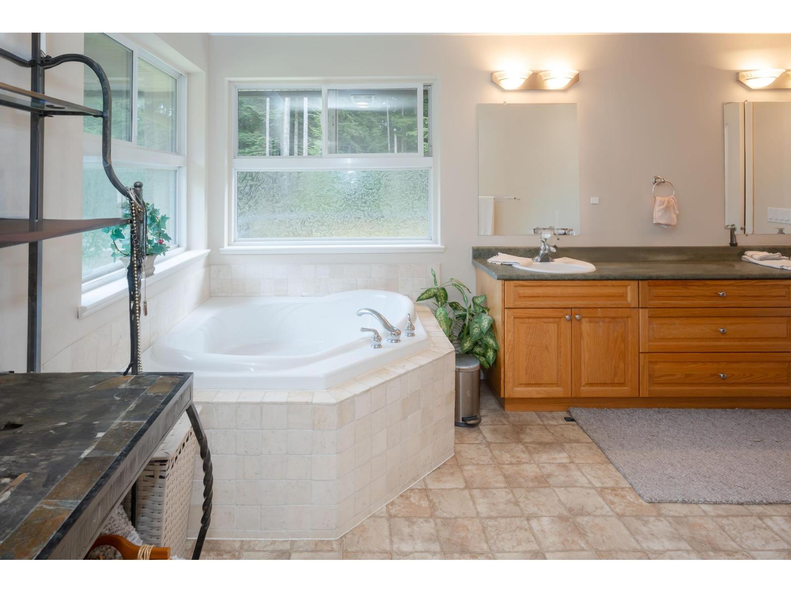 12236 Powell Street, Mission, British Columbia  V4S 1C1 - Photo 23 - R3106231