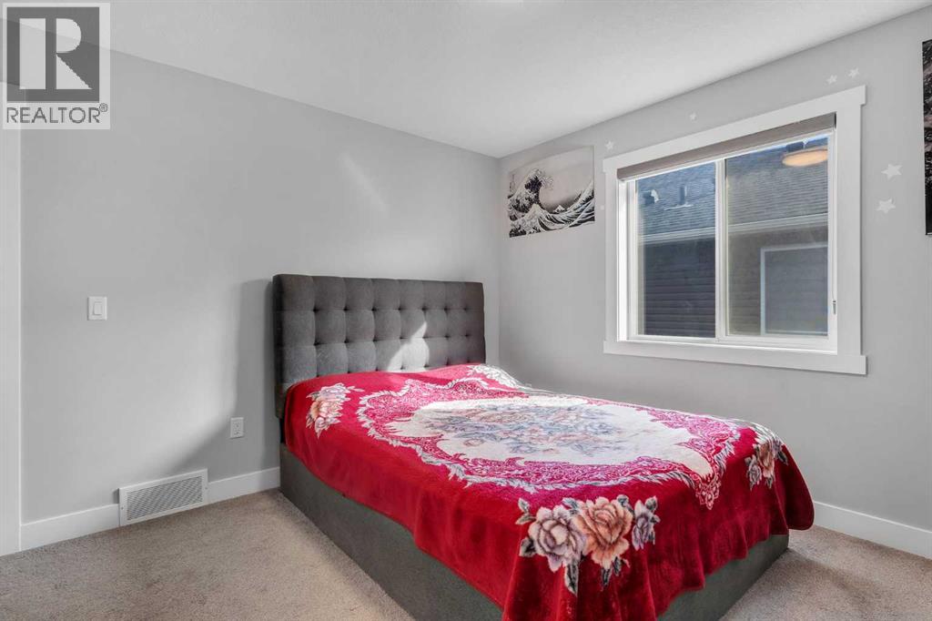 109 Chelsea Grove, Chestermere, Alberta  T1X 1Z5 - Photo 31 - A2295752