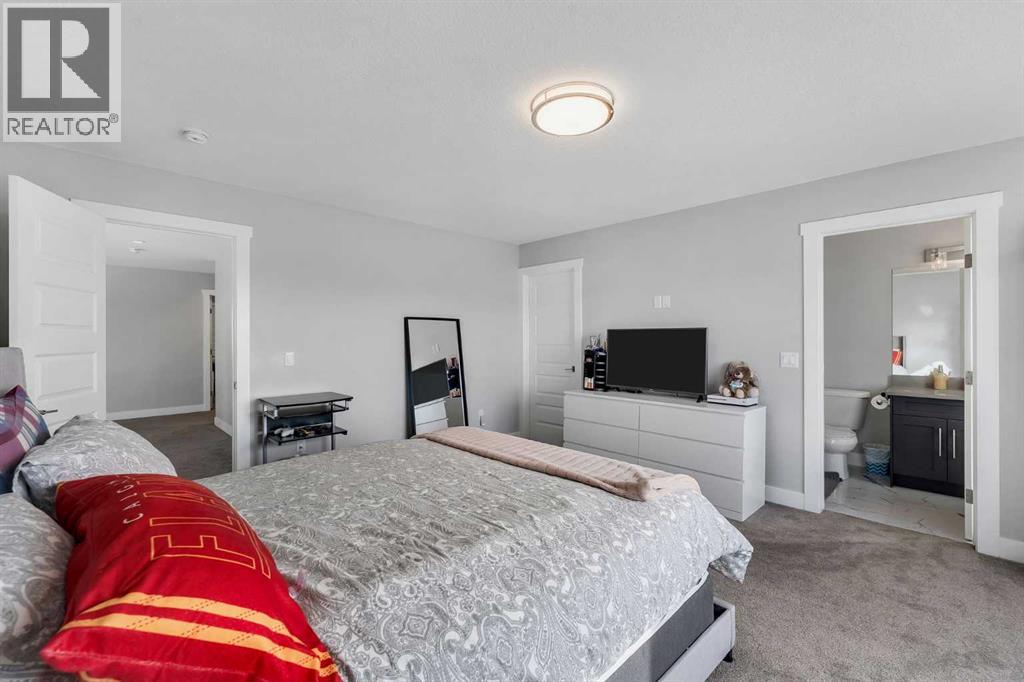 109 Chelsea Grove, Chestermere, Alberta  T1X 1Z5 - Photo 34 - A2295752