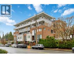 403 2137 CHESTERFIELD AVENUE, North Vancouver, British Columbia