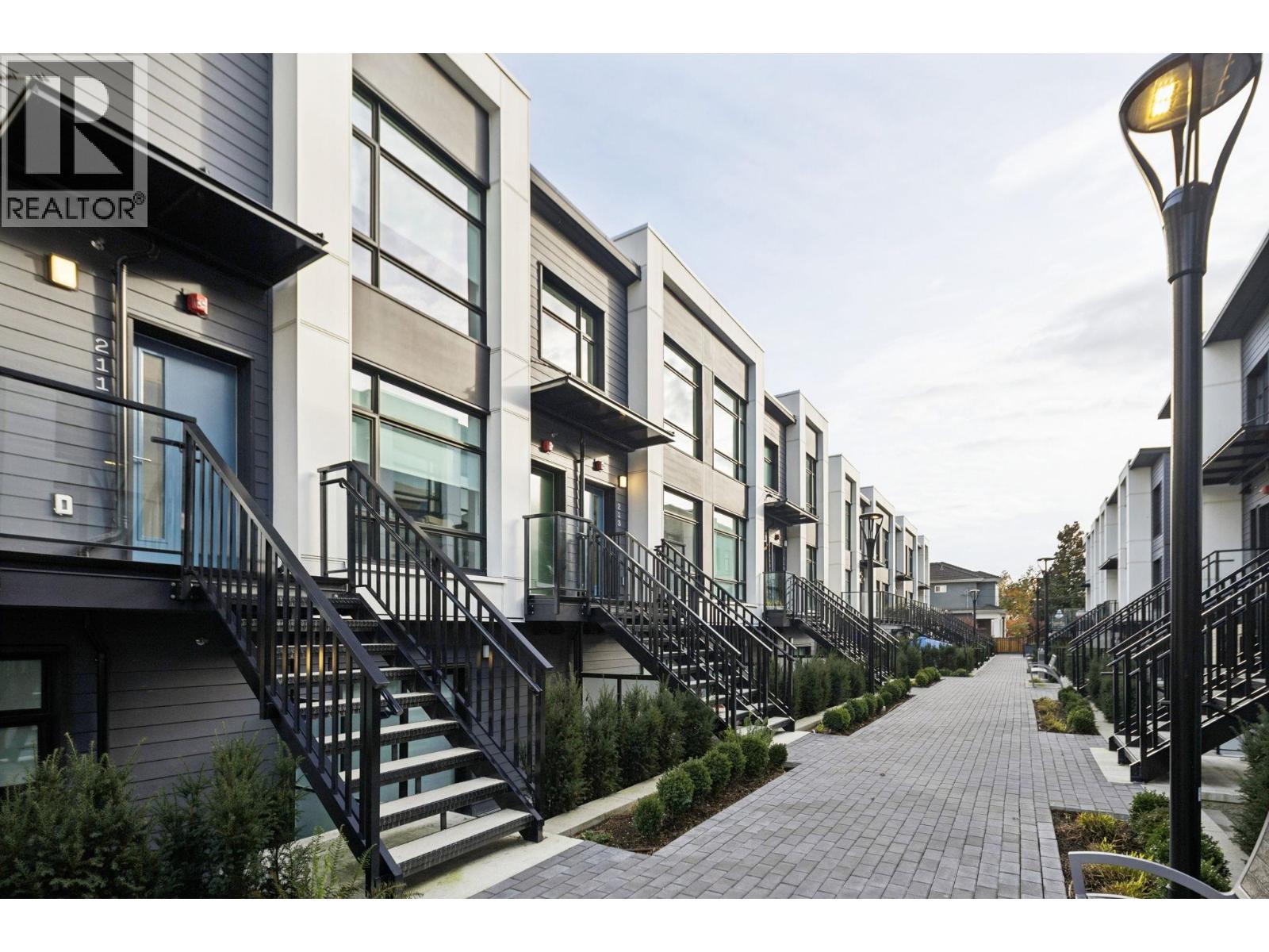 225 1010 W 47TH AVENUE, Vancouver, British Columbia