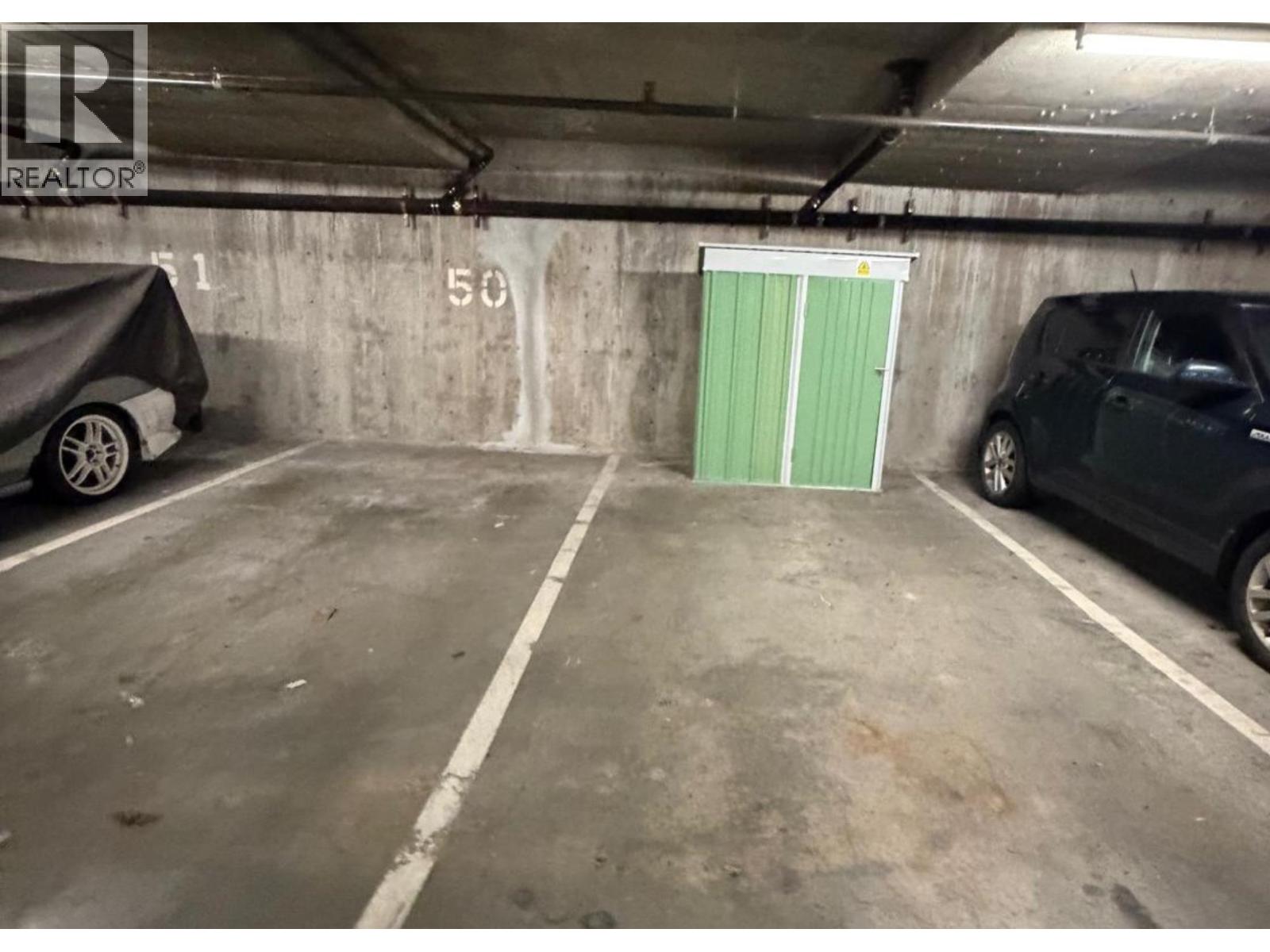 2335 Whyte, Port Coquitlam, British Columbia  V3C 2A3 - Photo 12 - R3106297