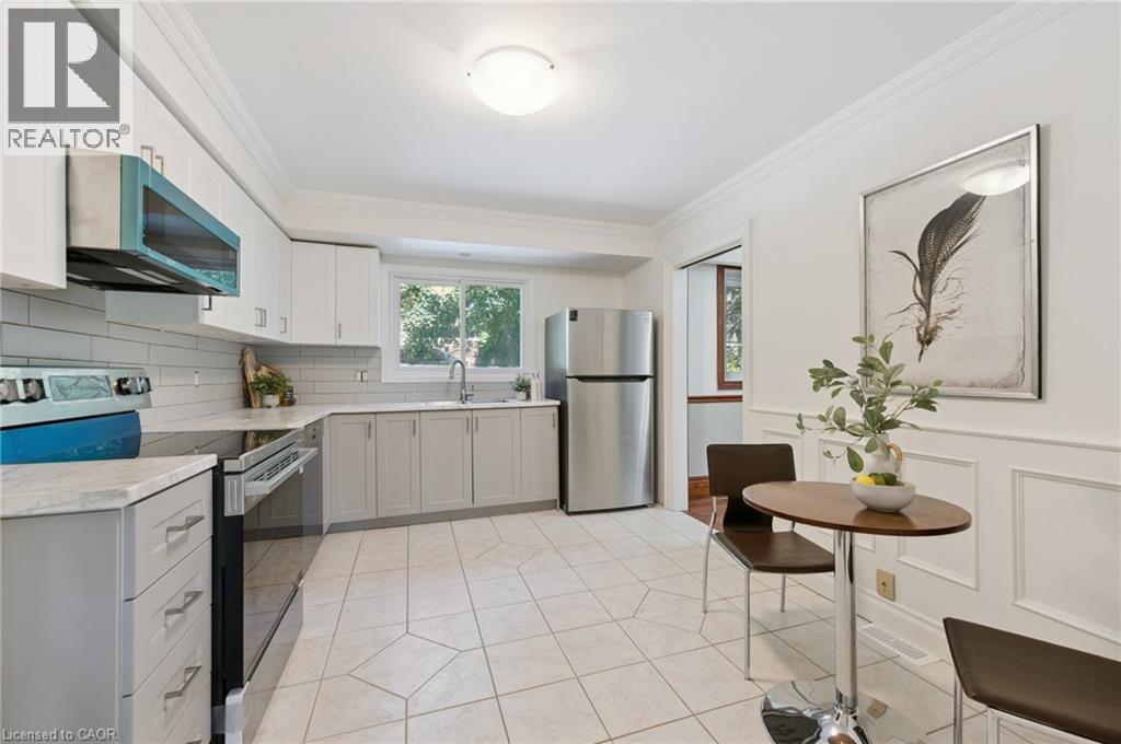 544 Glen Manor Boulevard, Waterloo, Ontario  N2L 4T6 - Photo 12 - 40816393