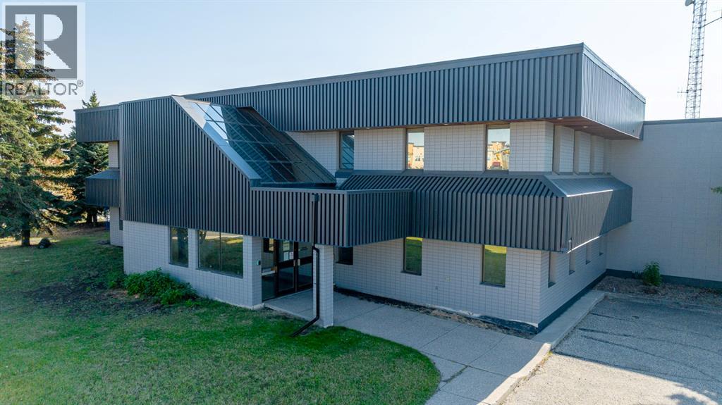 9717 97 Avenue, Grande Prairie, Alberta  T8V 6L9 - Photo 1 - A1222446