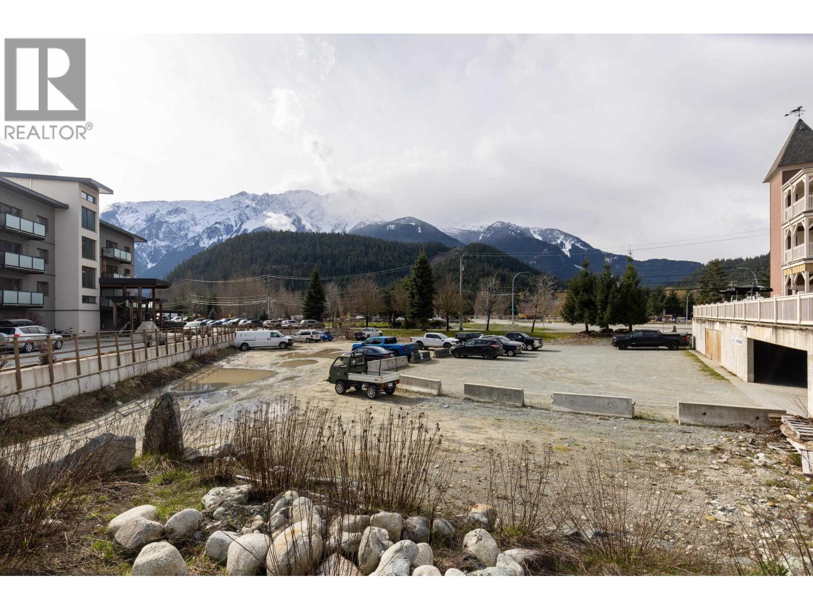 7340 Crabapple Court, Pemberton, British Columbia  V0N 2L1 - Photo 2 - C8077546