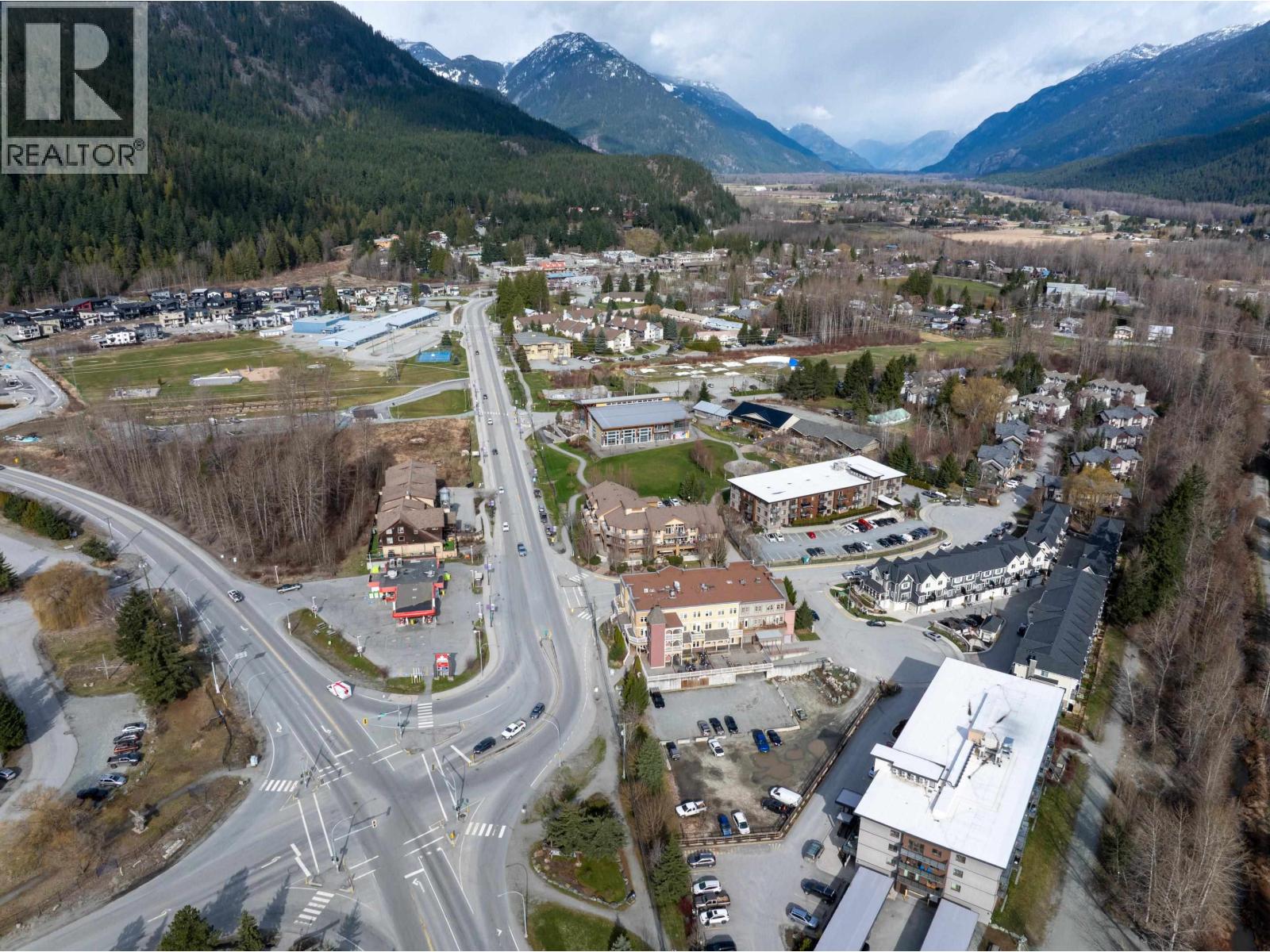 7340 Crabapple Court, Pemberton, British Columbia  V0N 2L1 - Photo 4 - C8077546