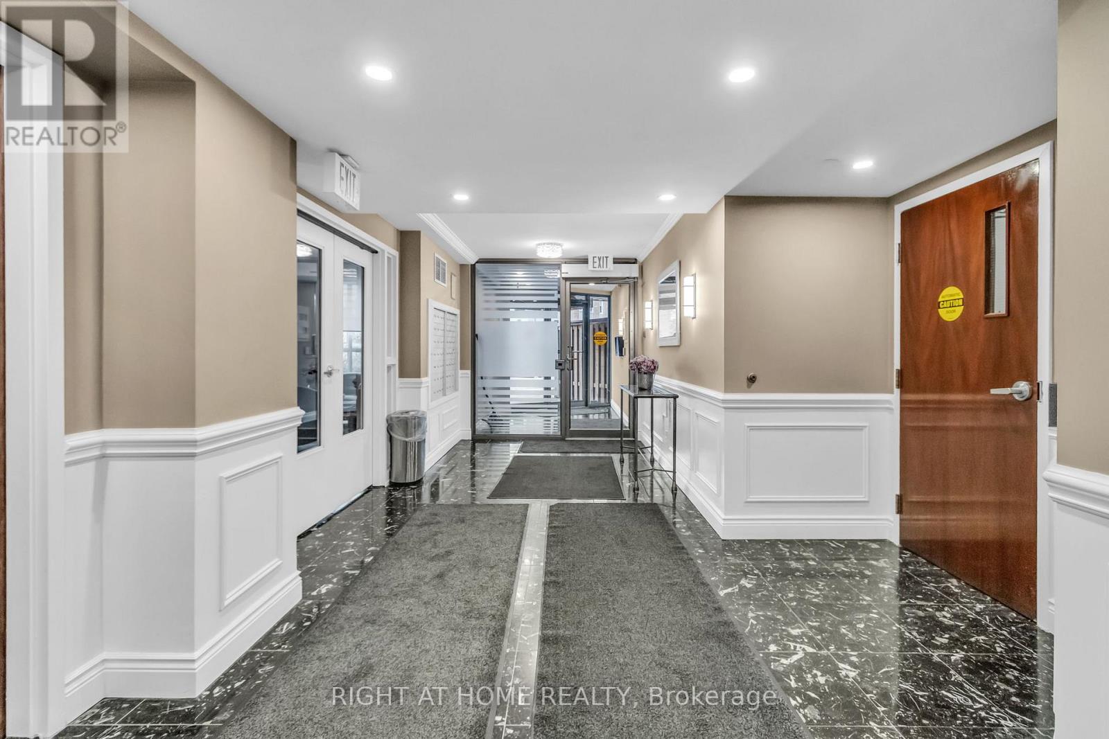 406 - 356 Mcrae Drive, Toronto, Ontario  M4G 4G4 - Photo 23 - C12948506