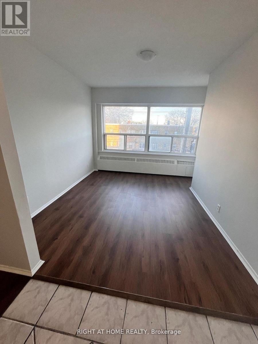 302 - 1801 Eglinton Avenue W, Toronto, Ontario  M6E 2H7 - Photo 12 - C12948516