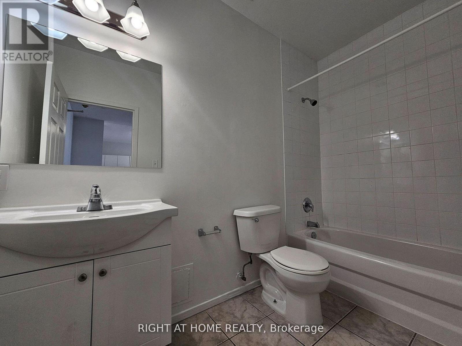 302 - 1801 Eglinton Avenue W, Toronto, Ontario  M6E 2H7 - Photo 15 - C12948516