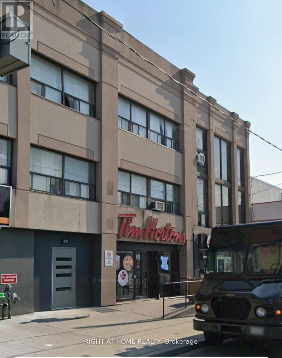 302 - 1801 Eglinton Avenue W, Toronto, Ontario  M6E 2H7 - Photo 18 - C12948516