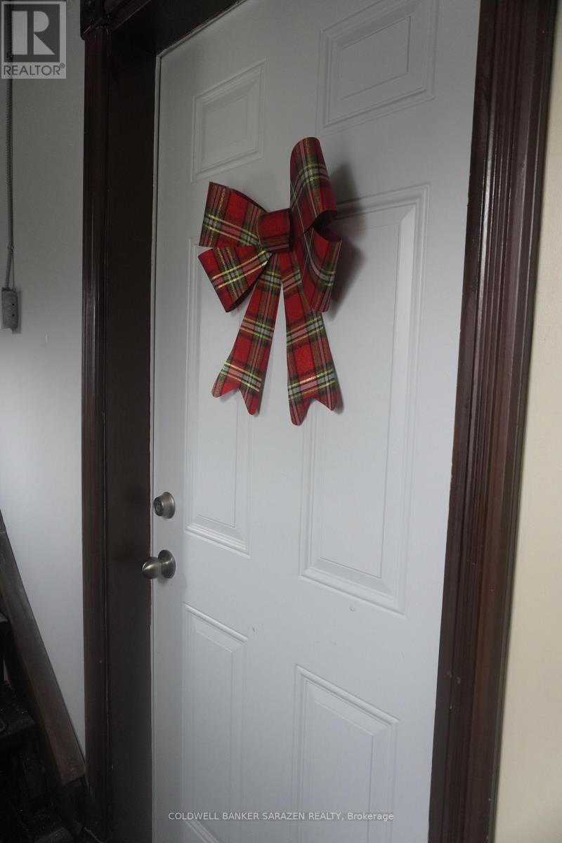 2 - 326 Flora Street, Ottawa, Ontario  K1R 5S3 - Photo 4 - X12948498