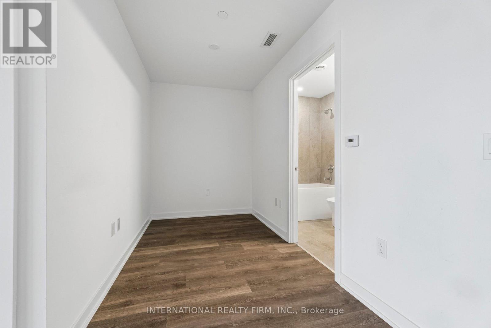 1701 - 1606 Charles Street, Whitby, Ontario  L1N 0P1 - Photo 10 - E12948514