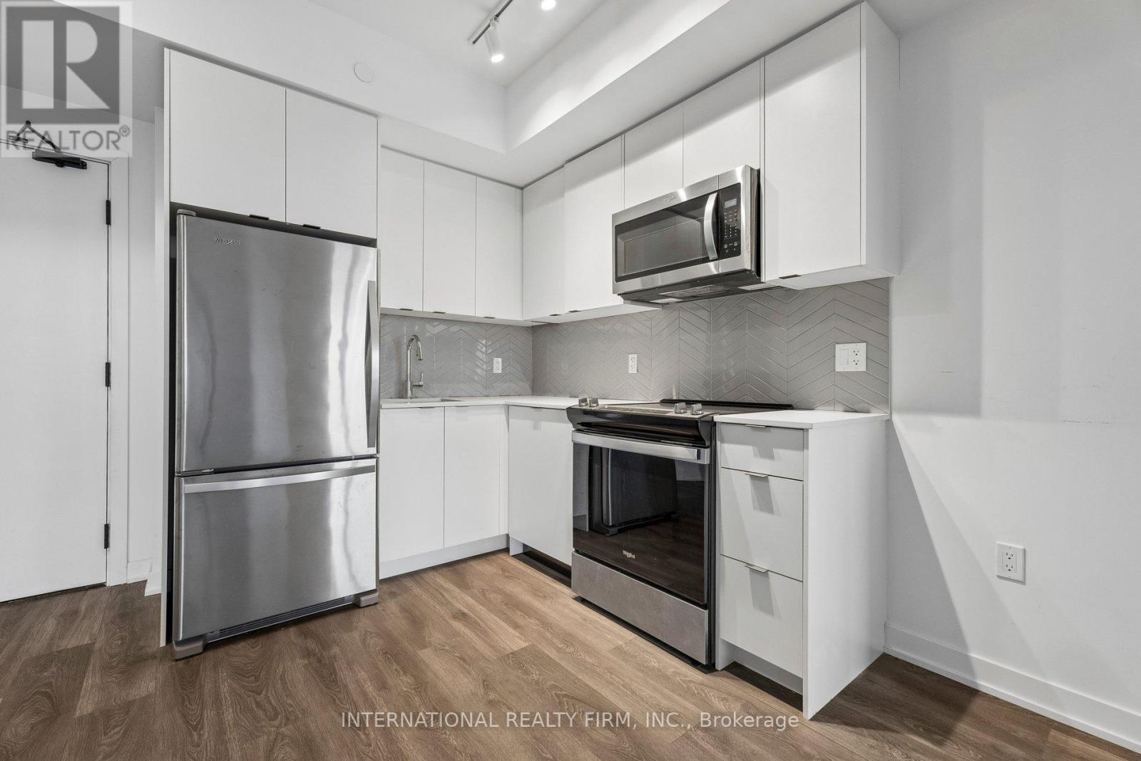 1701 - 1606 Charles Street, Whitby, Ontario  L1N 0P1 - Photo 8 - E12948514