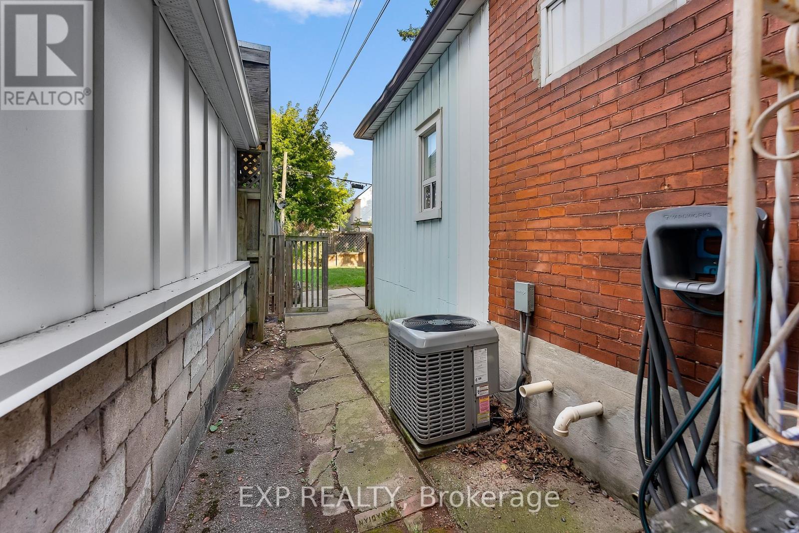 200 Kensington Avenue N, Hamilton, Ontario  L8L 7N7 - Photo 30 - X12948500