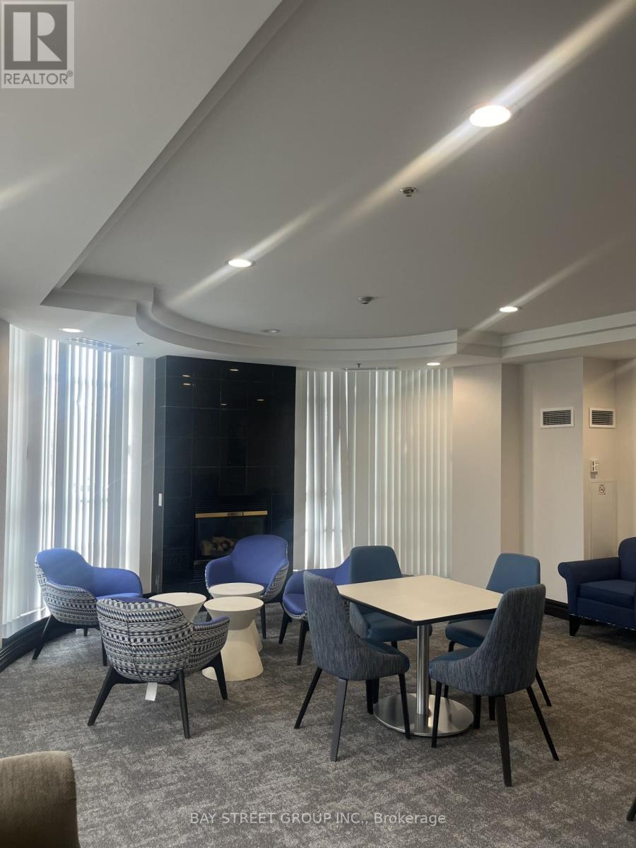 509 - 3 Ellesmere Street, Richmond Hill, Ontario  L4B 4N2 - Photo 3 - N12948494