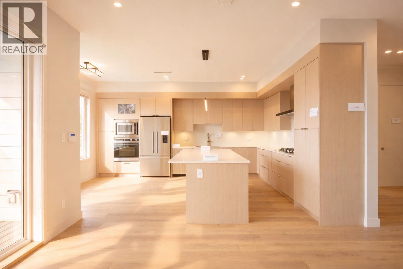 6252 Kitchener Street, Burnaby, British Columbia  V5B 2J4 - Photo 10 - R3106261