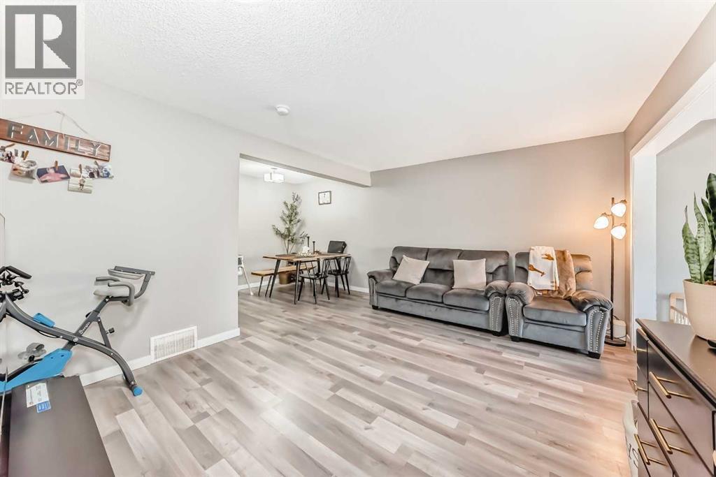 4611 50 Street, Red Deer, Alberta  T4N 2C2 - Photo 7 - A2295424