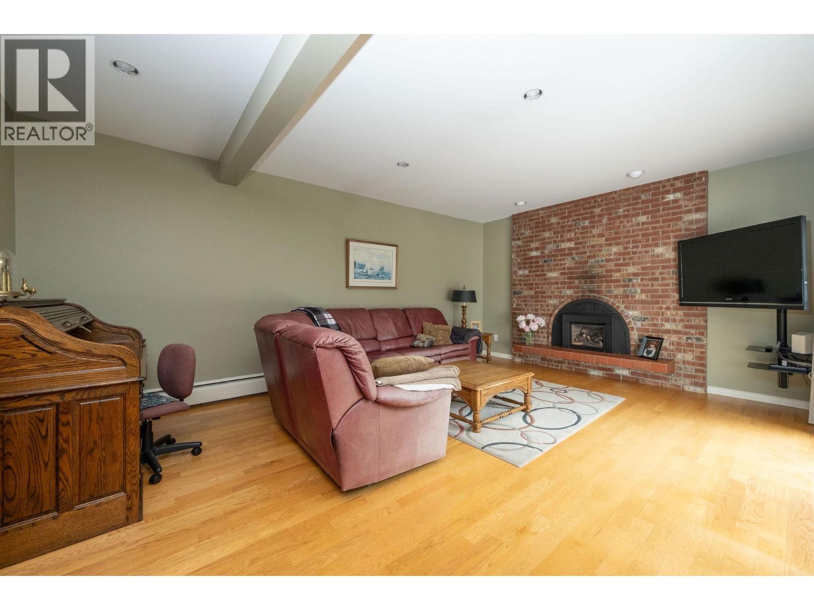 6350 Buckingham Drive, Burnaby, British Columbia  V5E 2A7 - Photo 14 - R3106189