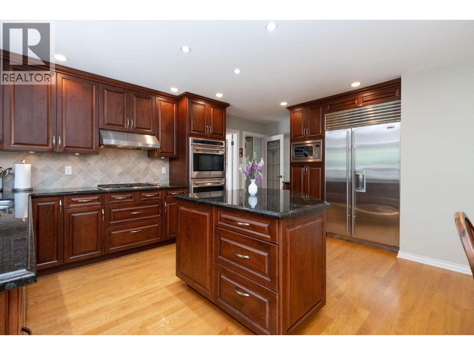 6350 Buckingham Drive, Burnaby, British Columbia  V5E 2A7 - Photo 8 - R3106189