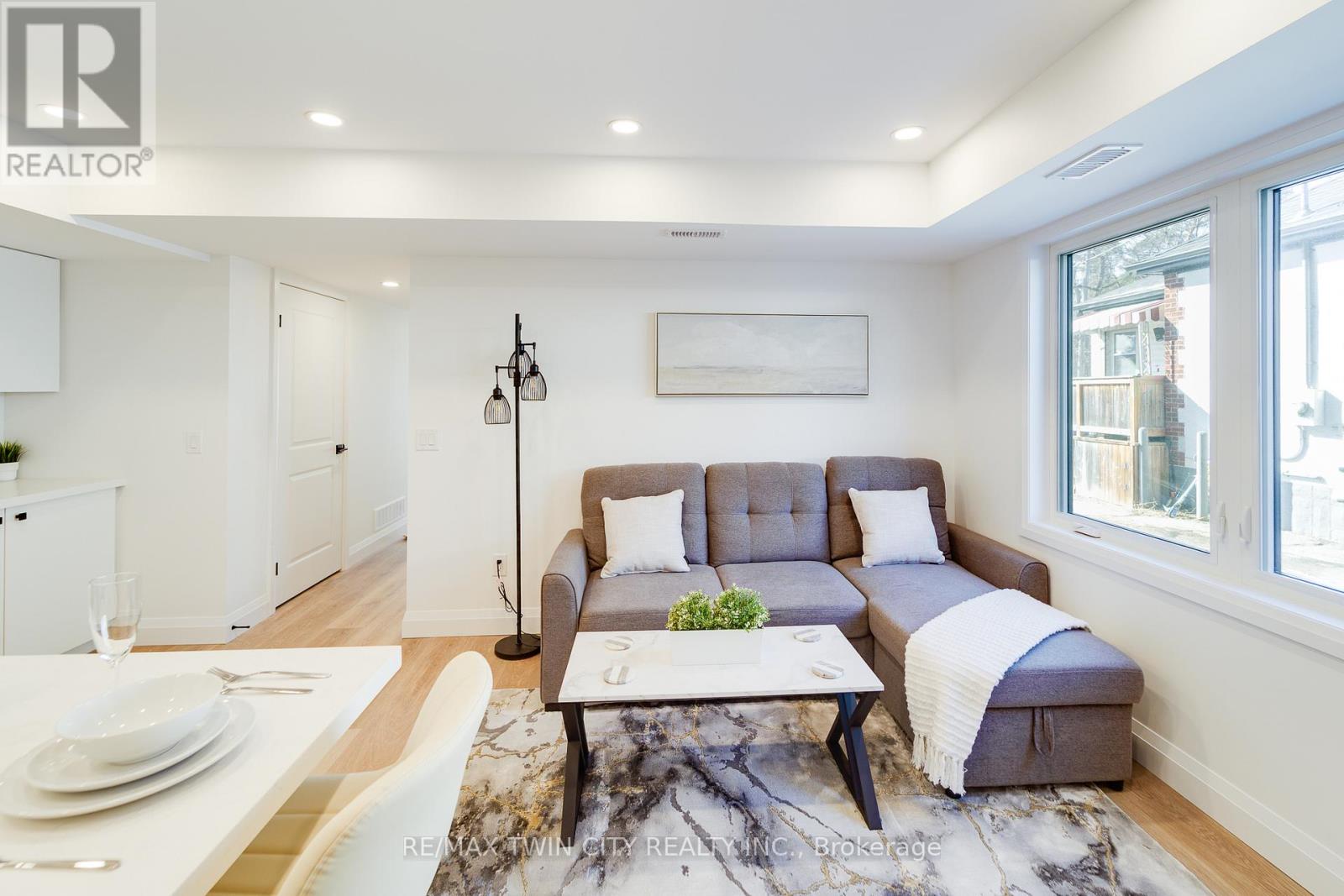 4 - 825 Stirling Avenue S, Kitchener, Ontario  N2M 3K4 - Photo 6 - X12948502