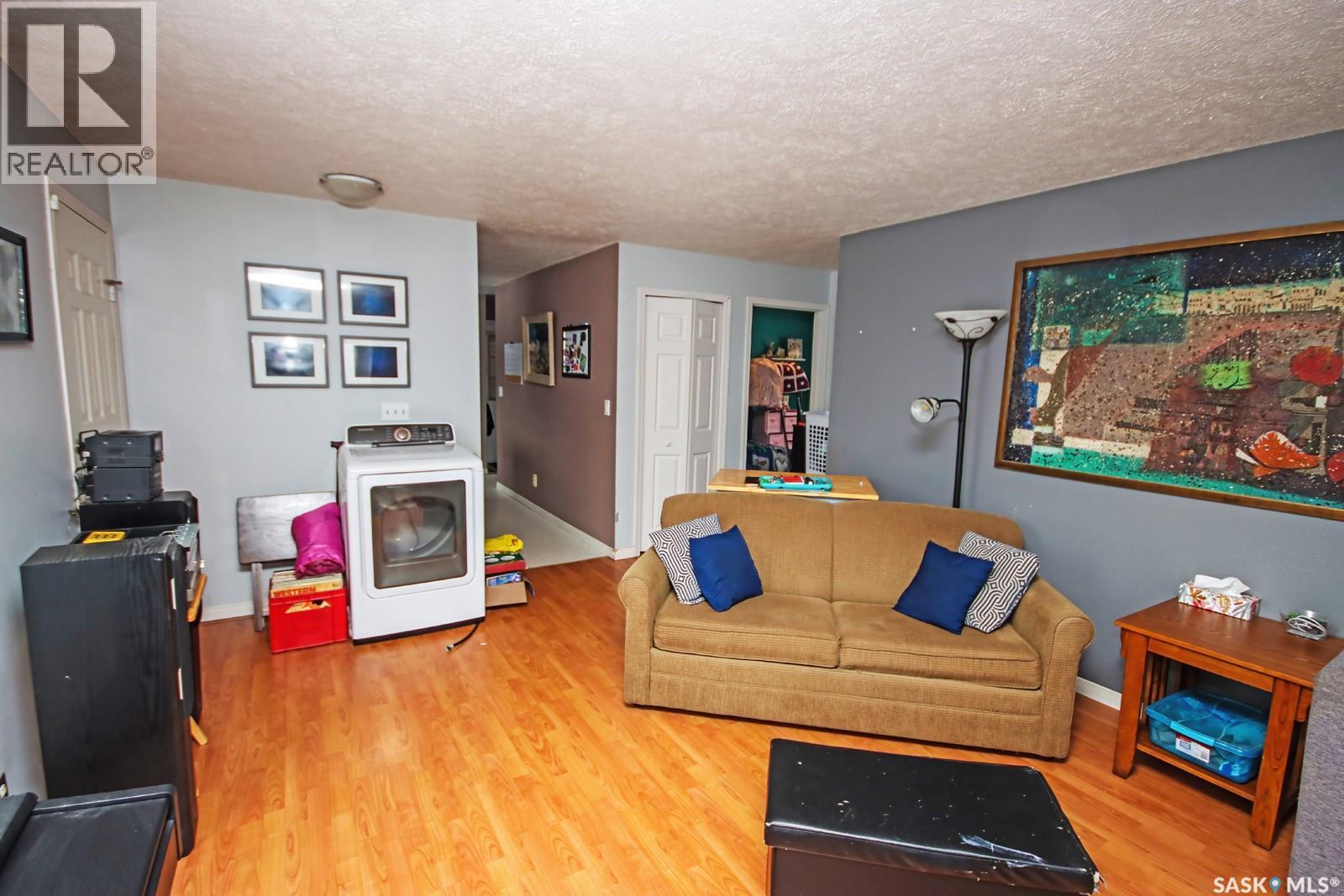 560 Tallman Street, Macoun, Saskatchewan  S0C 1P0 - Photo 6 - SK031883