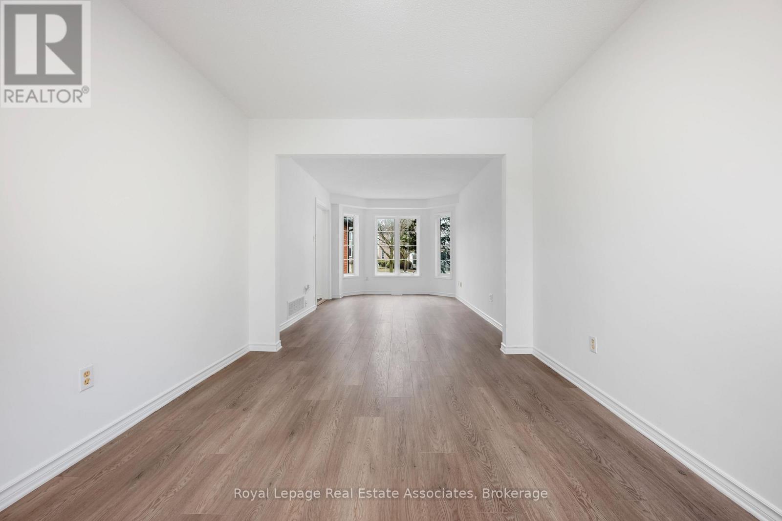 1101 Corrie Street, Innisfil, Ontario  L9S 1T7 - Photo 16 - N12947470