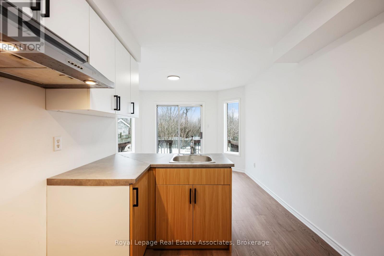 1101 Corrie Street, Innisfil, Ontario  L9S 1T7 - Photo 20 - N12947470