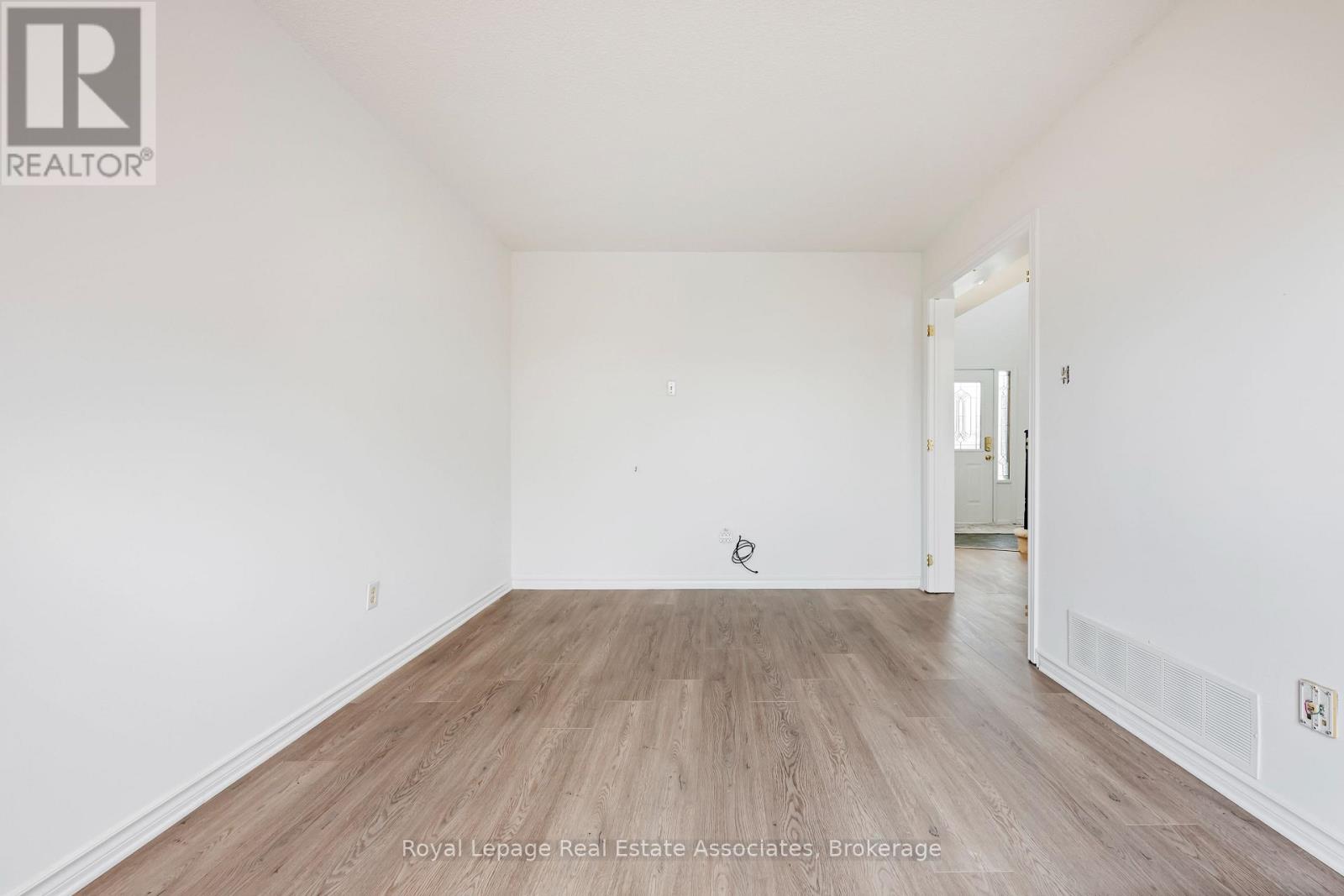 1101 Corrie Street, Innisfil, Ontario  L9S 1T7 - Photo 24 - N12947470