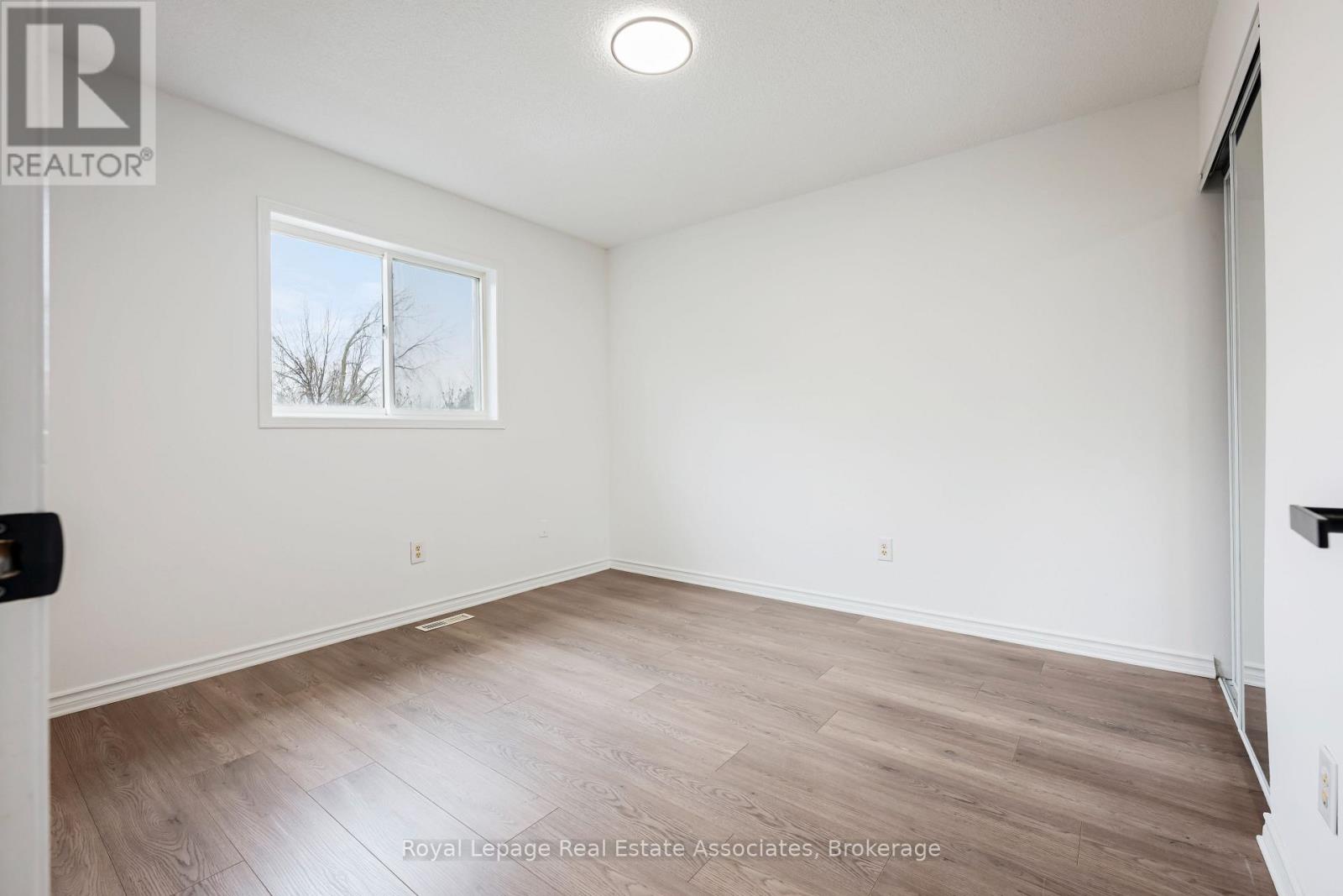 1101 Corrie Street, Innisfil, Ontario  L9S 1T7 - Photo 31 - N12947470