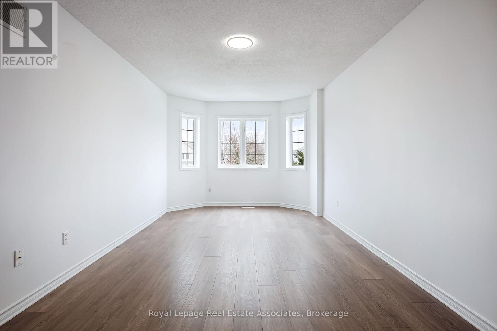 1101 Corrie Street, Innisfil, Ontario  L9S 1T7 - Photo 35 - N12947470