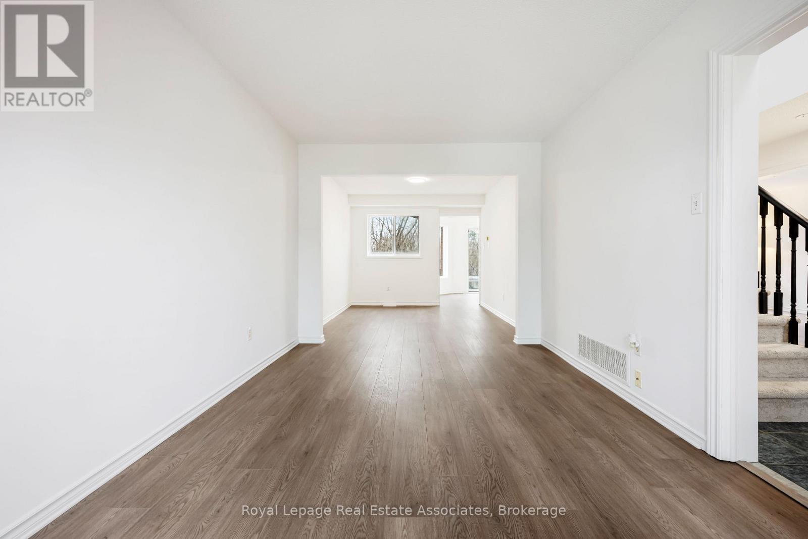 1101 Corrie Street, Innisfil, Ontario  L9S 1T7 - Photo 11 - N12947470