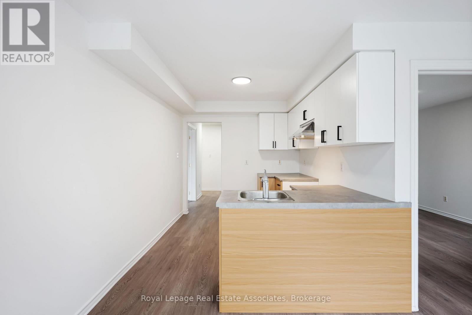 1101 Corrie Street, Innisfil, Ontario  L9S 1T7 - Photo 21 - N12947470