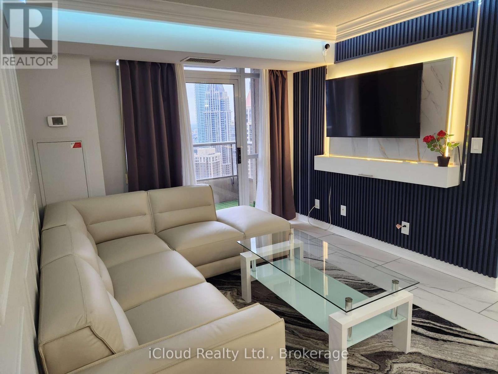 3114 - 310 Burnhamthorpe Road W, Mississauga (City Centre), Ontario  L5B 4P9 - Photo 2 - W12948492