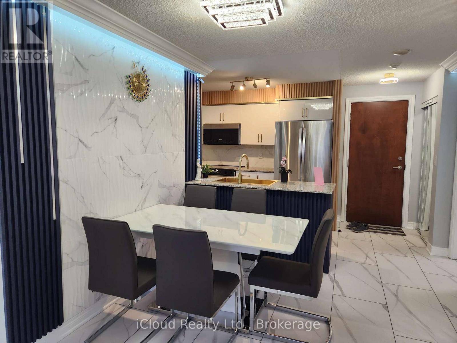 3114 - 310 Burnhamthorpe Road W, Mississauga, Ontario  L5B 4P9 - Photo 3 - W12948492