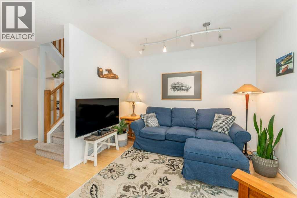 19, 1022 Rundleview Drive, Canmore, Alberta  T1W 2P2 - Photo 9 - A2295969