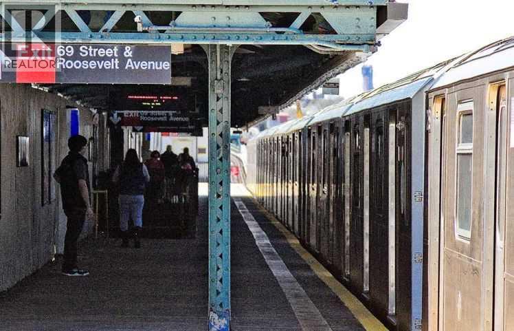 1505, 1850 80 Street SW, Calgary, Alberta  T3H 3W5 - Photo 17 - A2296327