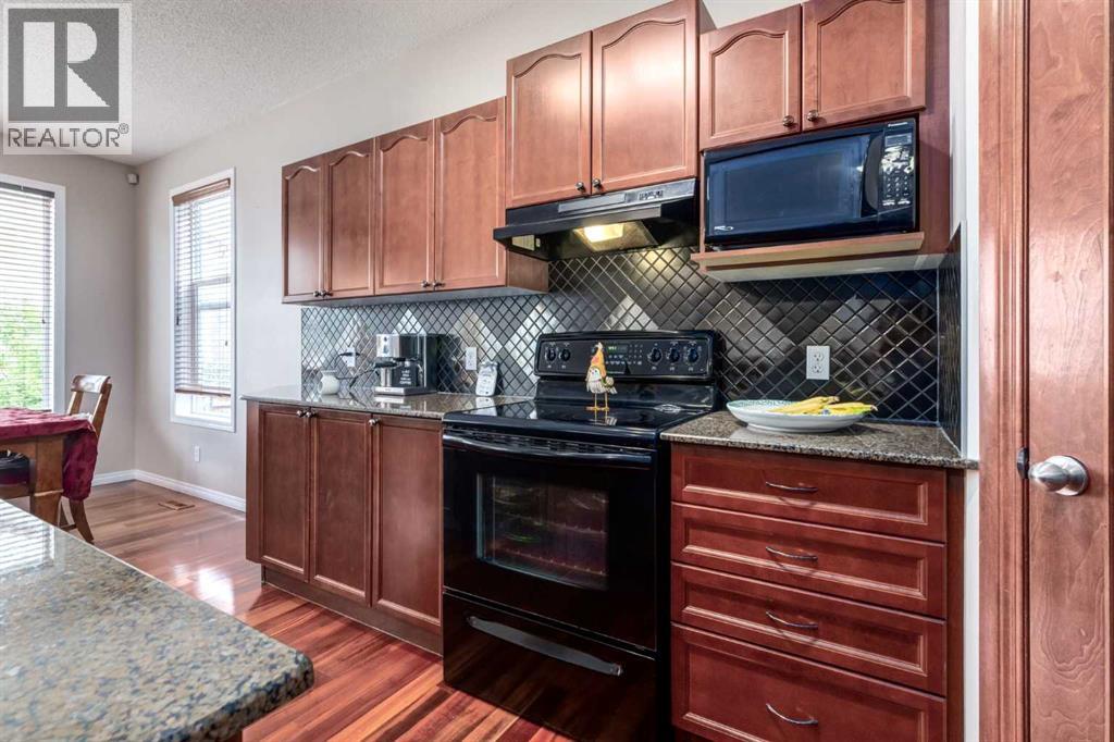 82 Everglen Crescent Sw, Calgary, Alberta  T2Y 0G5 - Photo 8 - A2296957