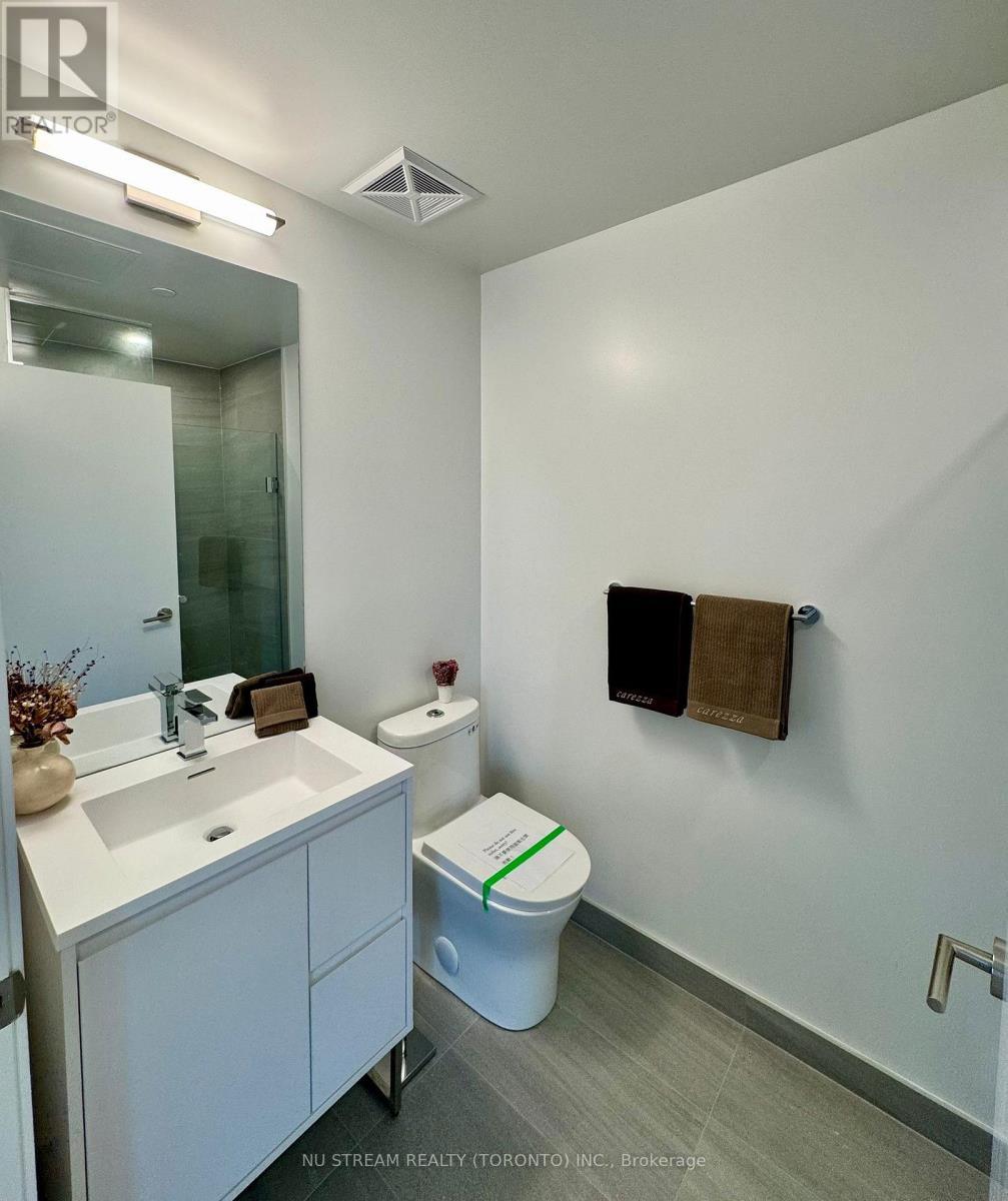 1212 - 1 Quarrington Lane S, Toronto, Ontario  M3C 0S4 - Photo 5 - C12911830