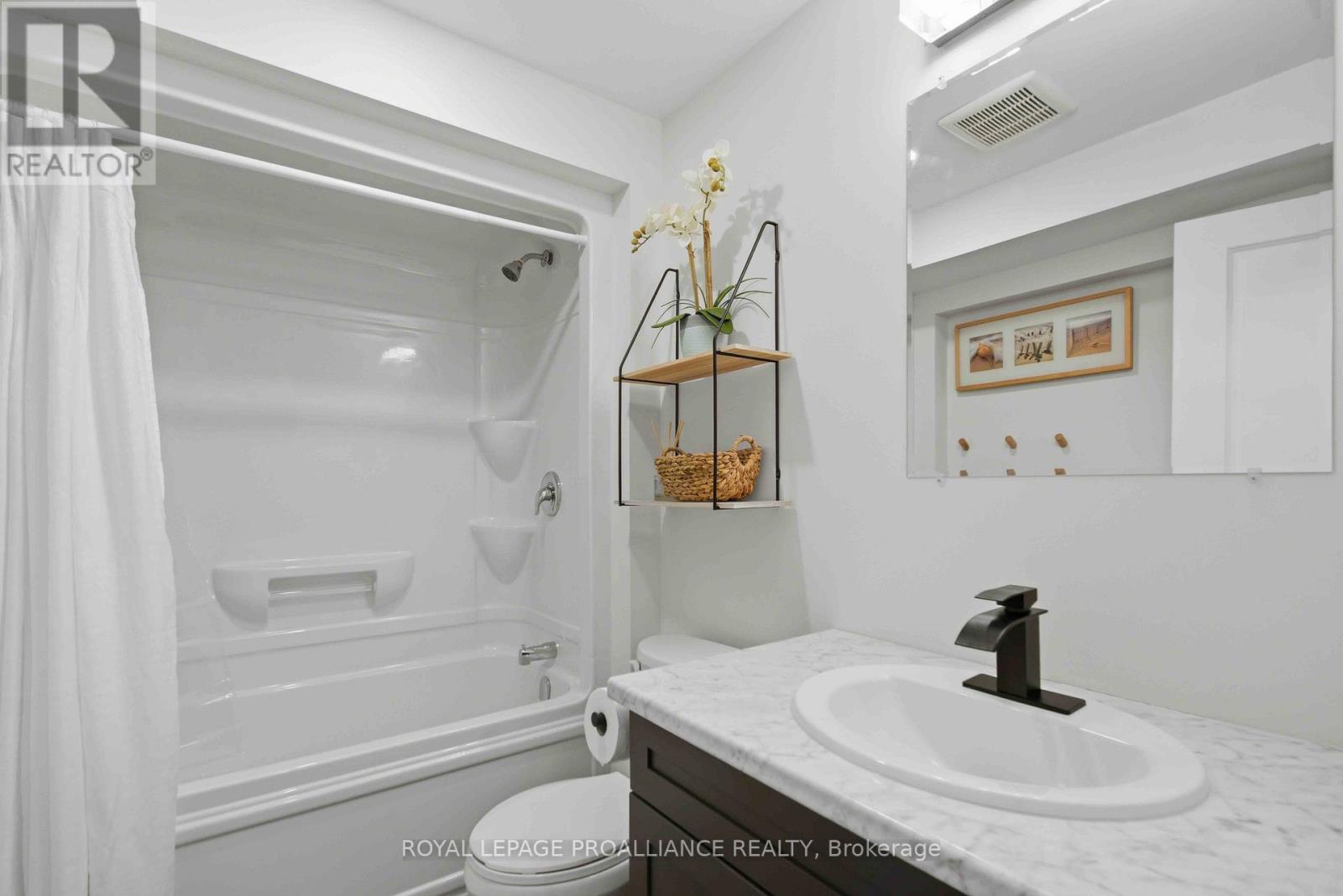 39 Schmidt Way, Quinte West, Ontario  K8V 0L5 - Photo 25 - X12888450