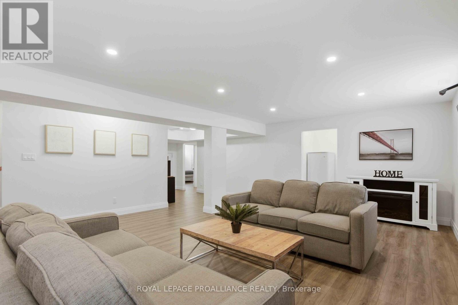 39 Schmidt Way, Quinte West, Ontario  K8V 0L5 - Photo 23 - X12888450