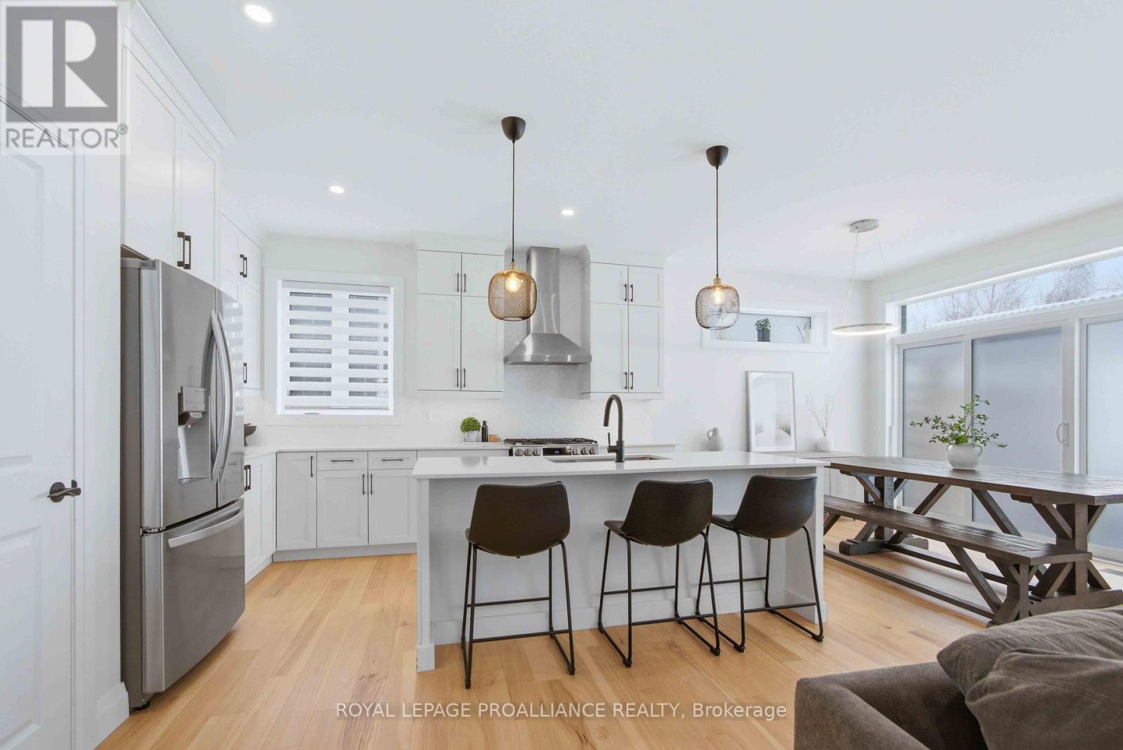 39 Schmidt Way, Quinte West, Ontario  K8V 0L5 - Photo 5 - X12888450