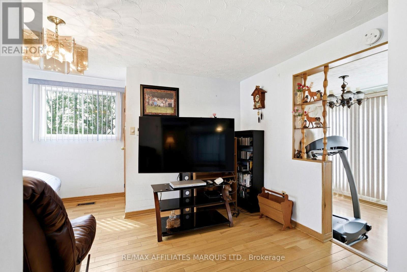 19140 Hay Road, South Glengarry, Ontario  K0C 2E0 - Photo 13 - X12948542